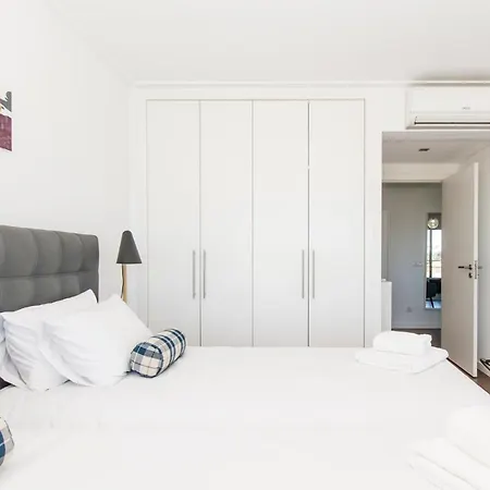 Metrocity One Bedroom - A/c & Swimming Pool Apartman *