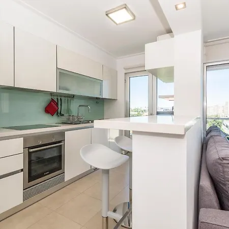 Apartman Metrocity One Bedroom - A/c & Swimming Pool
