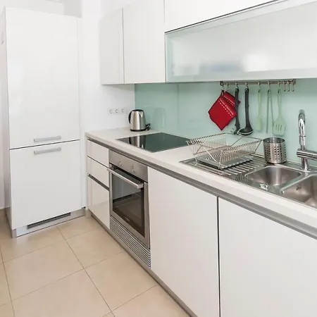 Apartamento Metrocity One Bedroom - A/c & Swimming Pool *