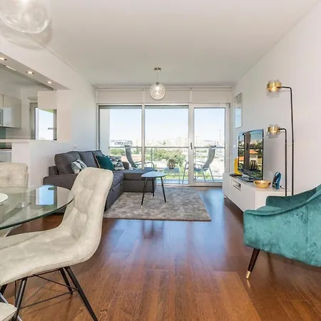 Metrocity One Bedroom - A/c & Swimming Pool Διαμέρισμα Lisboa